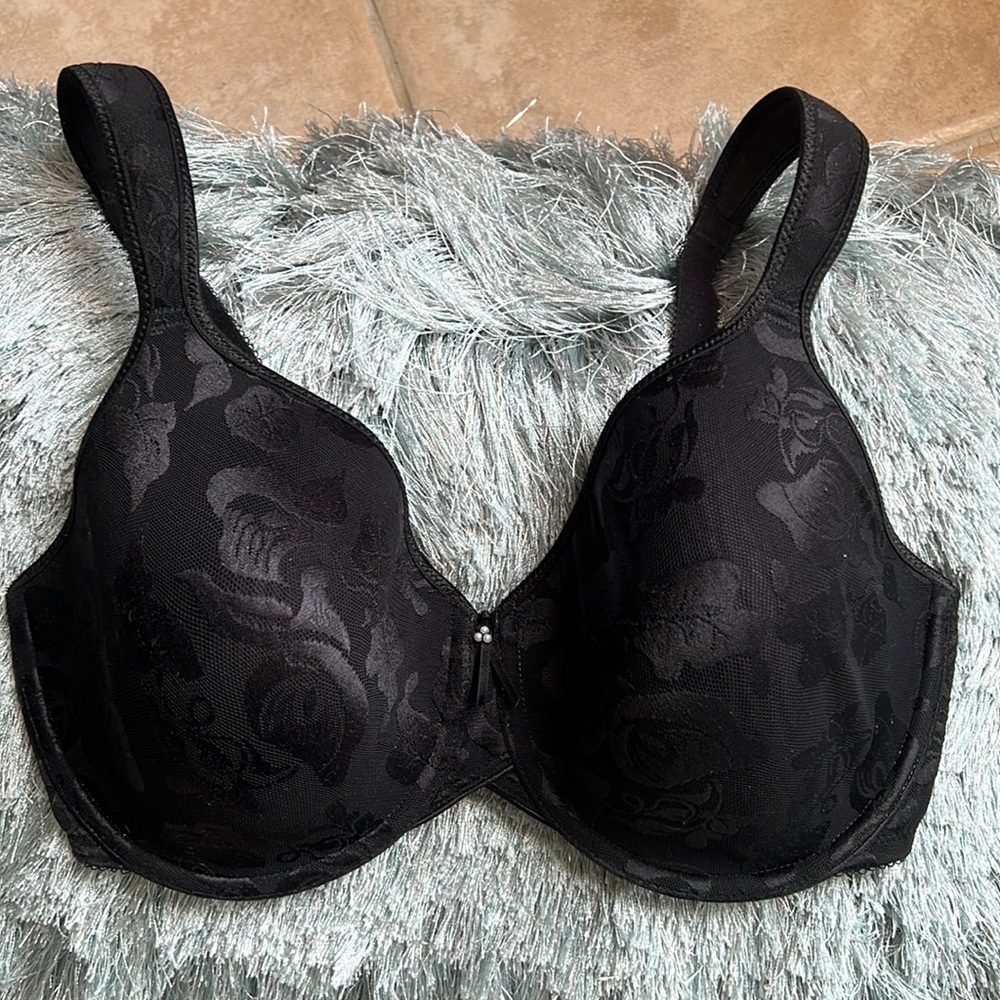 Wacoal awareness full figure seamless bra. Size 34DDD